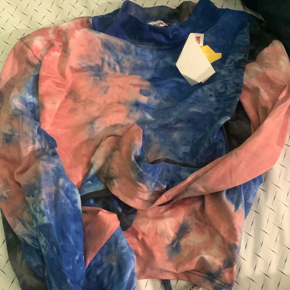 Tie-dye crop top they tie in the back